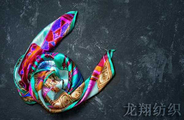 龍翔圍巾