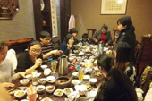 龍翔圍巾廠家茶樓小聚